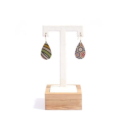 China Fashion Elegance Simplicity Luxury T-Rack Earring Holder Display Bamboo and Wooden Jewelry Show Small Chinese Wooden Display Stand for sale