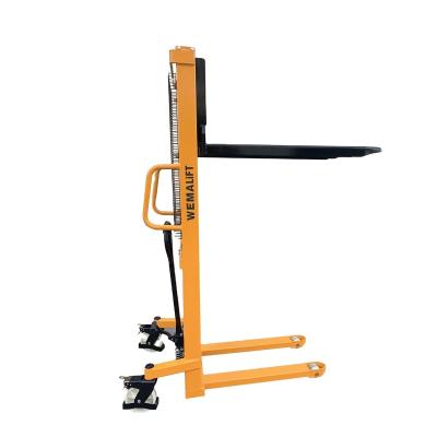 China Good Quality Portable Forklift Hydraulic Manual Stackers Suitable for Hotels Prices for sale