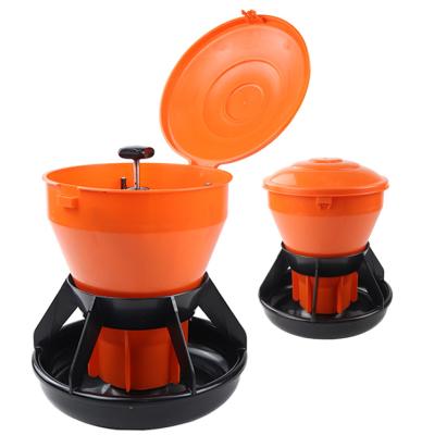 China Save Breeding Cost Piglet 5kg / 15kg Automatic Conductive Plastic Feeding Bucket And Food Waterer For Pigs for sale