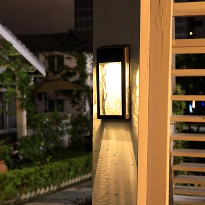 China Outdoor Waterproof Modern Corridors Decoration Villas Garden Style Solar Lamp Garden LED Wall Courtyard Solar Street Light for sale