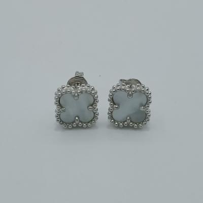 China Factory CLASSIC S925 Sterling Silver Charm Fashion Jewelry 4 Leaf Clover Stud Earrings for sale