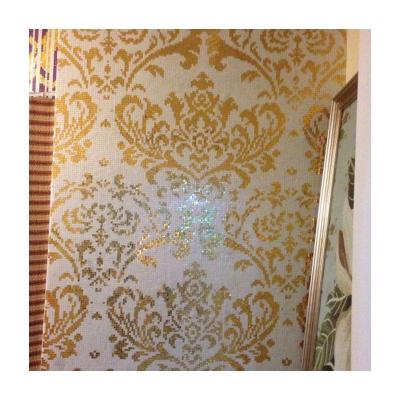 China Cheap Parquet ZF White And Gold Mosaic Tiles Gold Glass Mosaic Pattern Wall Mosaic Slabs For Wall Decor Living Room for sale