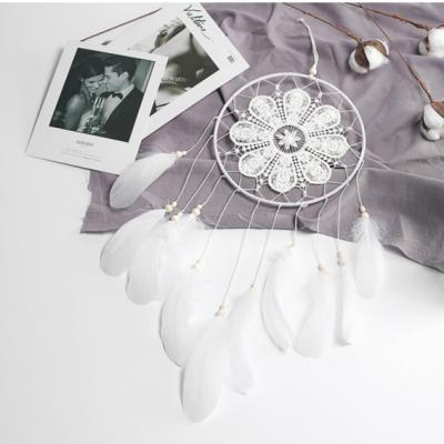 China Wedding Creative Net White Goose Feather Net White Feather Dream Catcher Wedding Decoration Floating Hanging Gifts for sale