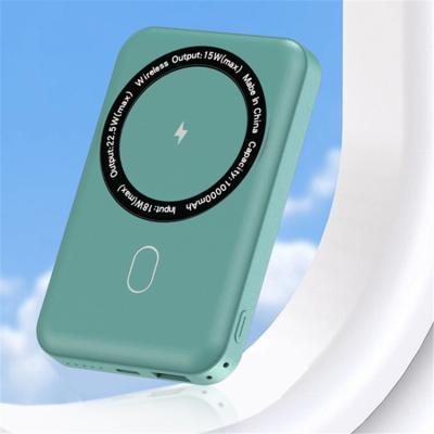 China Mini Size Hot Selling Products Portable Magnetic Power Bank Stand Portable Wireless Power Bank and Station with Customized Logo for sale