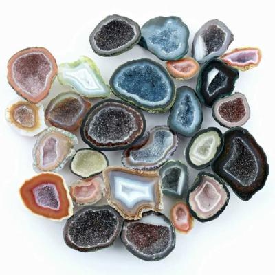 China Europe Top Selling Europe Fengshui Crystal Druzy Geodes Crystal Natural Gemstone For Home Decoration for sale