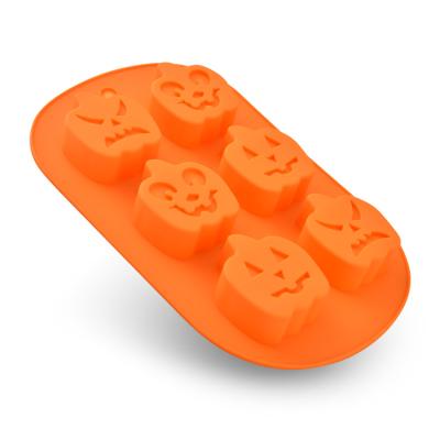 China Sustainable Non-Stick Pumpkin Cake Silicone Cupcake Halloween Baking Molds for sale