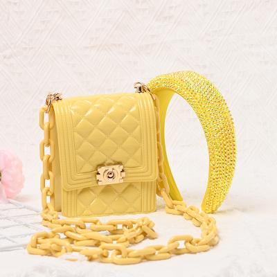 China 2021 Fashion Chain Cross - Body Shoulder Flap Small Handbags With Matching Bling Diamond Scrunchy Hair Band Set for sale