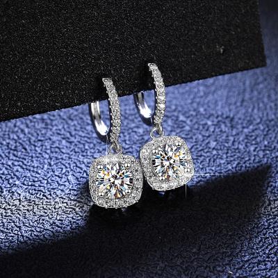 China CLASSIC Jewelry S925 Sterling Silver Moissanite Wholesale Moissanite Earring 6.5mm 1ct with GRA Certificate for sale