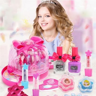 China With Disc Fashion DIY Pretend Play Makeup Nail Set Girls Favorite Toys New Design Makeup Kit Toy For Children for sale