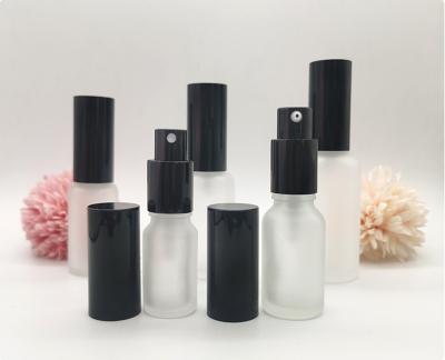 China Personal Care Stock 30ml 50ml 100ml Round Pump Spray Empty Glass Perfume Glass Jar for sale