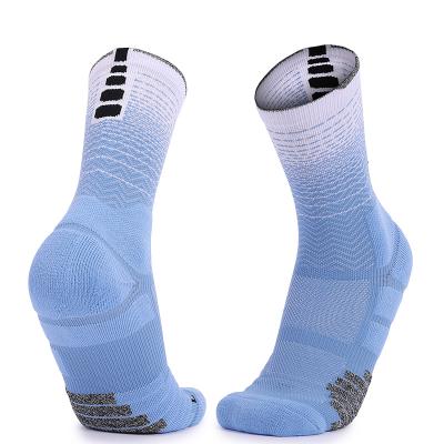 China Breathable Basketball Socks Cushioned Athletic Sports Crew Socks For Men And Women for sale