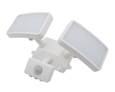 China High Quality Residential PIR Motion Sensor LED Floodlight 2 Head White Light for sale