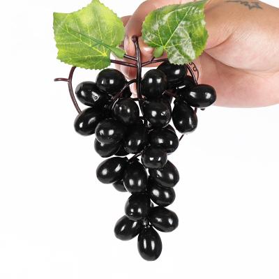 China Wedding Mini Artificial Fruit For Home Party Garden Decor Plant Grapes Hydrangea Plant Garland Fake Artificial Fruit Grapes Wholesale for sale