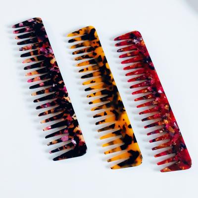 China Fashion Yucat Wholesale 2.5mm Thickness Tortoise Wide Tooth Hair Combs Brush Women Anti-static Thin Acetate Comb For Hair for sale