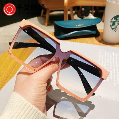 China Red glasses fashion sunglasses women's large box creative network Europe and the United States tide border sunglasses for sale