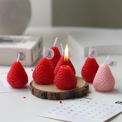 China Wholesale Custom Luxury Decorative Cute Strawberry Scented Scented Candles Gift Mini Candle Art Candle For Home Decoration for sale