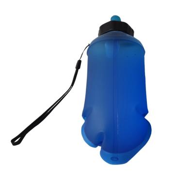 China Factory supply attractive price football 500ml flask soft collapsible soft collapsible water bottle for sale