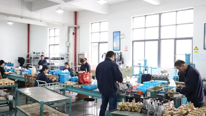 Verified China supplier - Suzhou Whale Cleaning Machinery Co., Ltd.