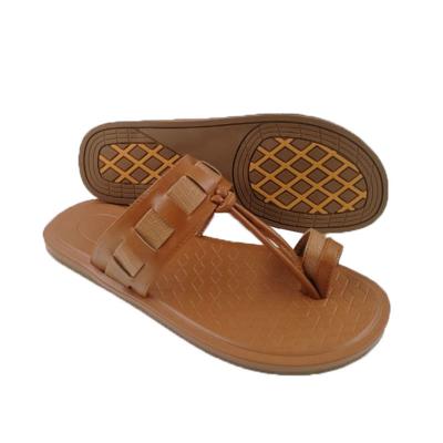 China Breathable Leather Flip Flops Design Beach Slipper Men New OEM Customized for sale