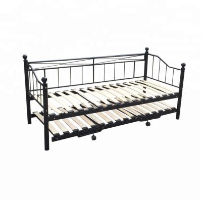 China Latest simple elegant metal bed design pull out metal sofa bed day bed for sale for sale