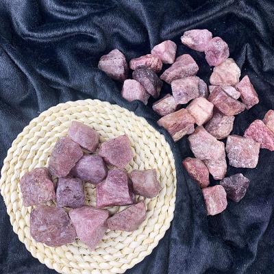 China China Wholesale Natural Strawberry Rough Crystal Quartz With Seeds Strawberry Rough Quartz for sale