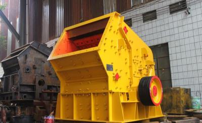 China Full Hydraulic Stone Crusher Machine Granite Limestone Impact Crusher Machine for sale