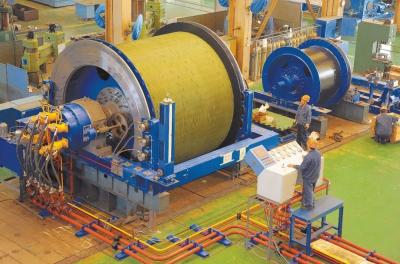 China Hydraulisch Explosiebestendig Hijstoestel die Hijsend de Diameter van de Machinespoel 2500 Mm vervoeren Te koop