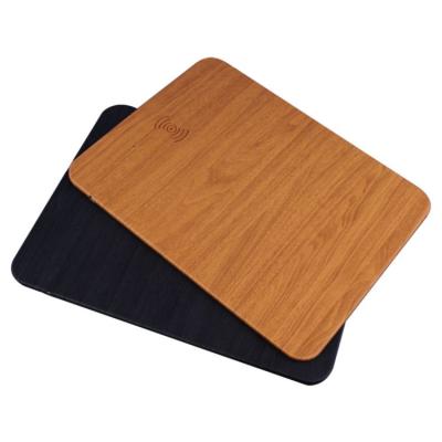 China Mobile Phone Brown and Black Ultra-thin Mouse Pad Fast Charging Wireless Charger for Mobile Phone for sale