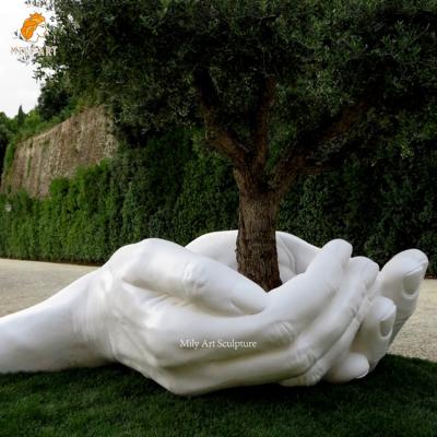 China Large European Custom Stone Garden Products Carvings Statue Marble Hand Sculpture for sale