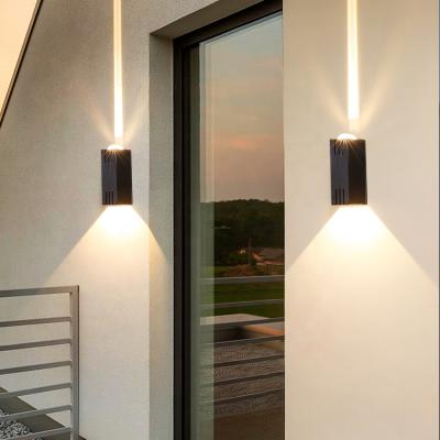 China Hot Sale Modern Indoor and Outdoor Aluminum Cob Led and Down Wall Light for Home for sale