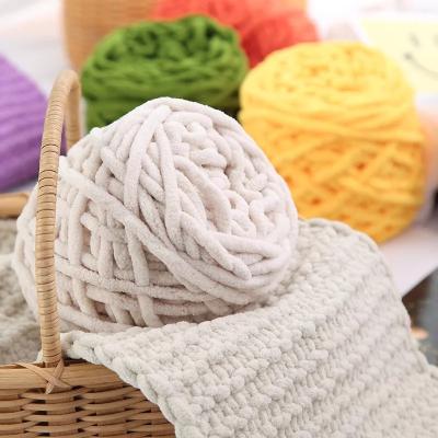 China Anti-Bacteria RongMeiXuan 100g Chunky Chenille Hand Knitting Yarn for sale