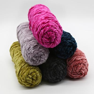 China RongMeiXuan 100g 1ply Polyester Velvet Chenille Chunky Yarn Hand Knitting For Anti-Static Crochet Hook for sale