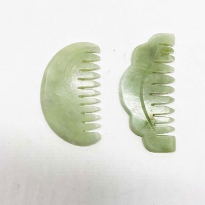 China Pink Green Rose Quartz Crystal Stone Massage Tool Beauty Xiuyan Jade Comb Massager For Therapy Rose Color Master Anti Aging Skin Care for sale