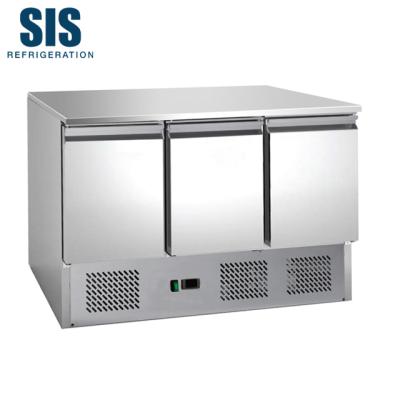 China CFC Refrigeration Equipment 304 Saladette Free Foaming Stainless Steel Commercial Sizes 850 Series With GN1/1 Shelve GN1/2 Drawers for sale