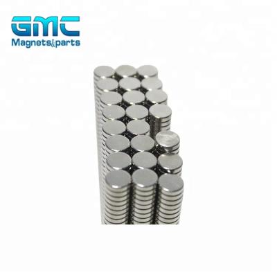 China Round Neodymium Magnet Industrial Strong Magnet N52 Small Disc for sale