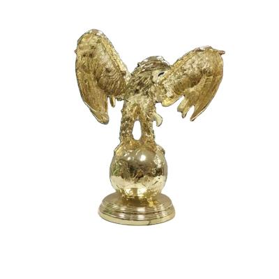 China Western Europe style resin sculpture for park garden villa home decoration for sale Eagle Statues for sale