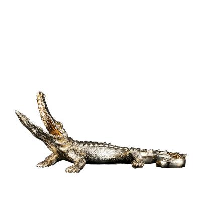 China New Large Crocodile Gold from Europe for Home Decoration and Souvenir Sculpture Resin Handmade Crafts for sale