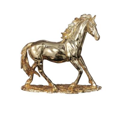 China Desktop Craft Europe Resin Statues Animal Horse In Sculptures Life Size Home Golden Decoration for sale