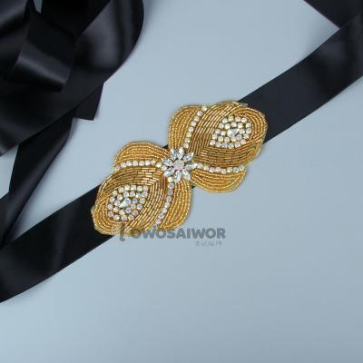 China Luxury Design Wedding Sash Diamante Rhinestone Flower Customize Wedding Dress Sash Colorful Pearl for sale