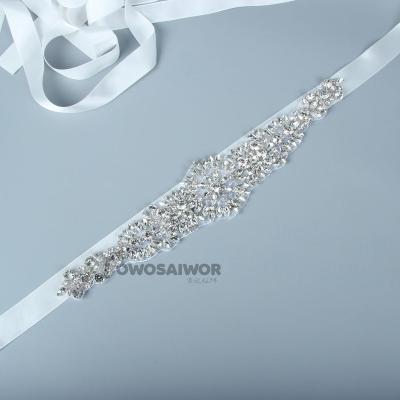 China Luxury Exclusive Elegant Crystal Beaded Gorgeous Fashion Wedding Dress Pearl Design Bridal Belt for sale