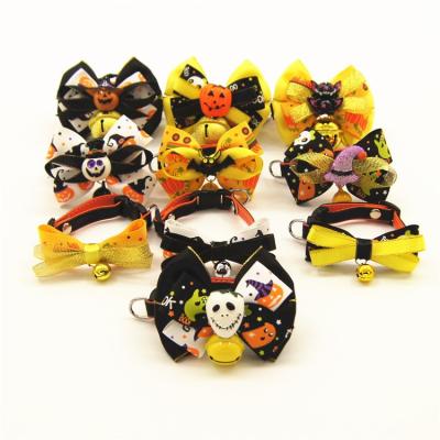 China Thoughtful Dog Strap Cat Collar Pumpkin Safe Bell Adjustable Pet Puppy Halloween Pet Collar With Bell for sale