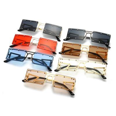 China 2021 ACTION Wholesale Fast Delivery Rectangle Square Sunglasses Shade Men Women Vintage Unisex Sun Glasses for sale