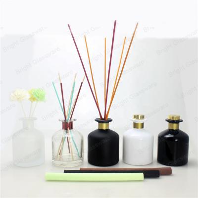 China Custom Multicolor Glass Gift Bottle , 50 100 150ml 200ml Round Tubular Glass Diffuser Bottle for sale