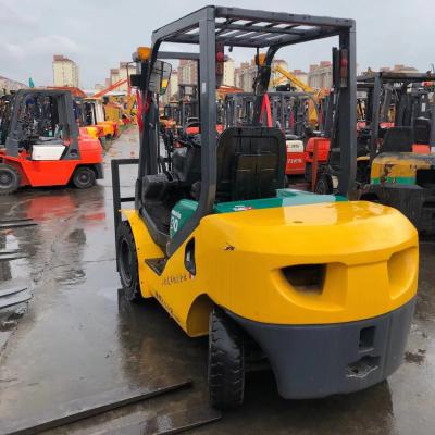 Chine Camion élévateur à gaz liquéfié de 3 tonnes, largeur de fourche de 1,6 m et longueur de fourche de 1,2 m à vendre