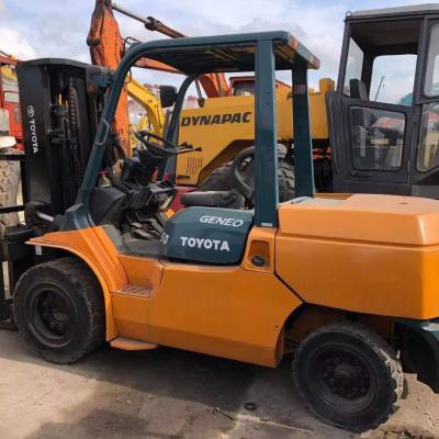 Chine Camion élévateur de 5 tonnes Fd50 Camion élévateur Toyota Diesel d'occasion 2012 pour les machines de levage à vendre