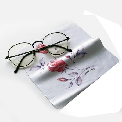 China Screen Logo Digital Printed Microfiber Lens Cleaning Cloth Eyeglass Cleaning Cloth for sale