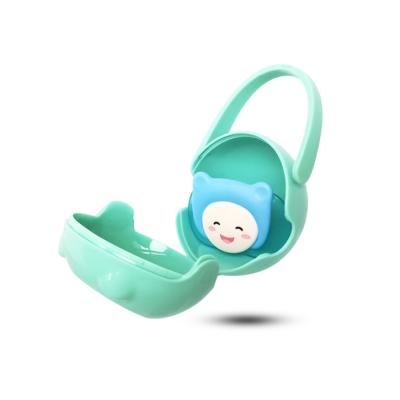 China Unisex Infant Soother Box Holder Crib Pacifier Crib BPA Dust Environmental Protection Free Portable Baby Pacifier Storage Box for sale