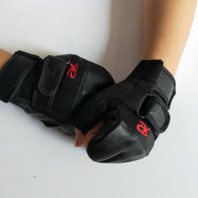 China Sports Recycling Gloves Wholesale New Arrive Outdoor Sports Gym Gloves for sale