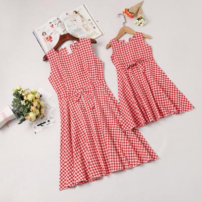 China New Breathable Summer Mommy and Me Slim Fit Plaid Family Matching Dresses for sale