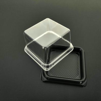 China 2.5inch Mini Container Disposable Transparent Dome Plastic Packaging Square Party Baking Cake Box for sale